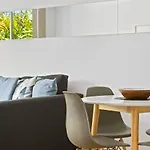 Sunshine Pacific - A Spacious Boutique Stay