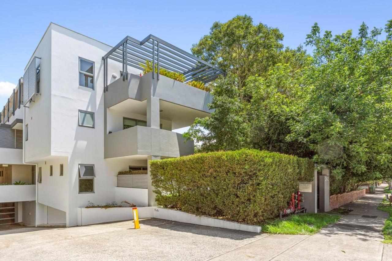 Sunshine Pacific - A Spacious Boutique Apartment Sydney